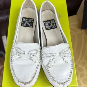 Barely worn women’s white flats